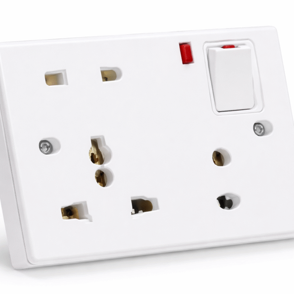 Xelent-23 Universal Light Plug 6/13A