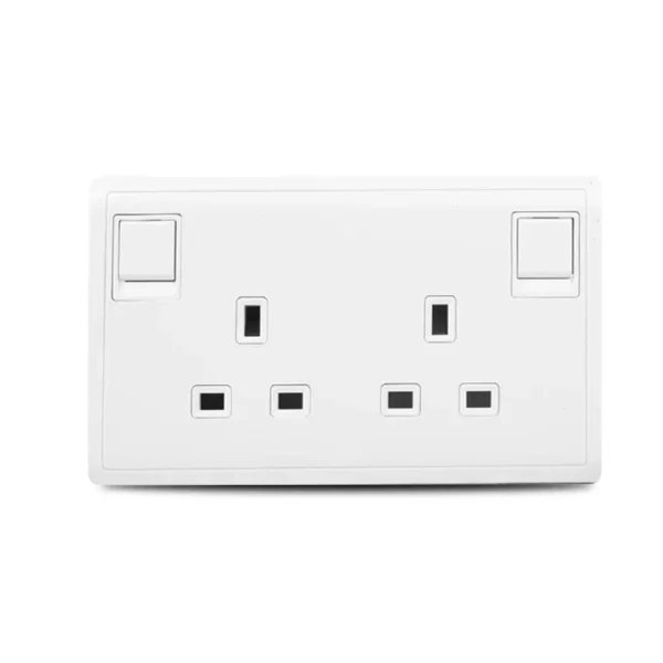 Pieno 13A 3 Pin Flat Switched Socket Duplex